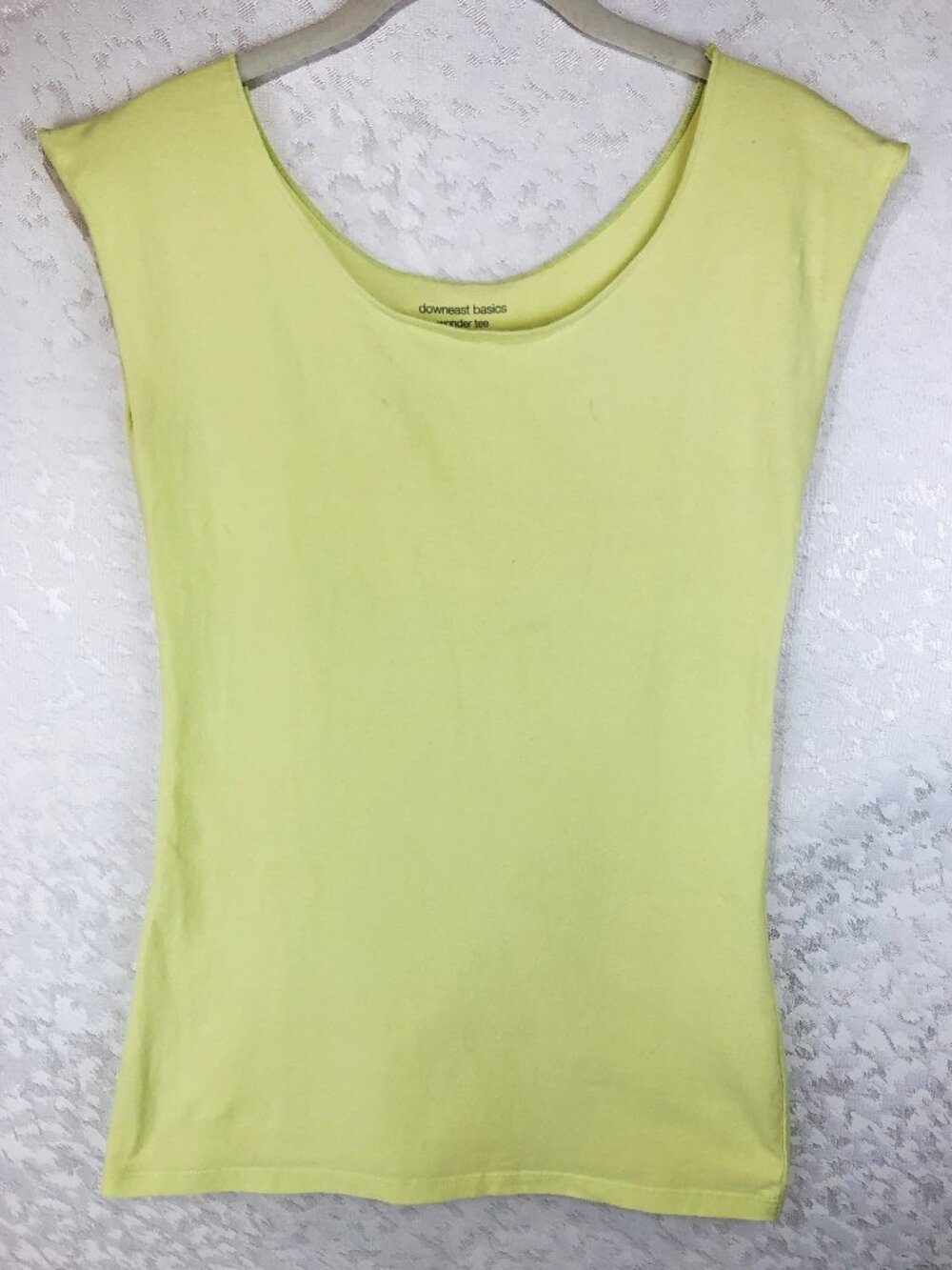 DownEast Basics Wonder Tee Basic Tank Top Light Green Scoop Neck Wide Strap Sz L